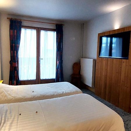 Hotel Les Bruyeres Alpe d'Huez Exterior photo
