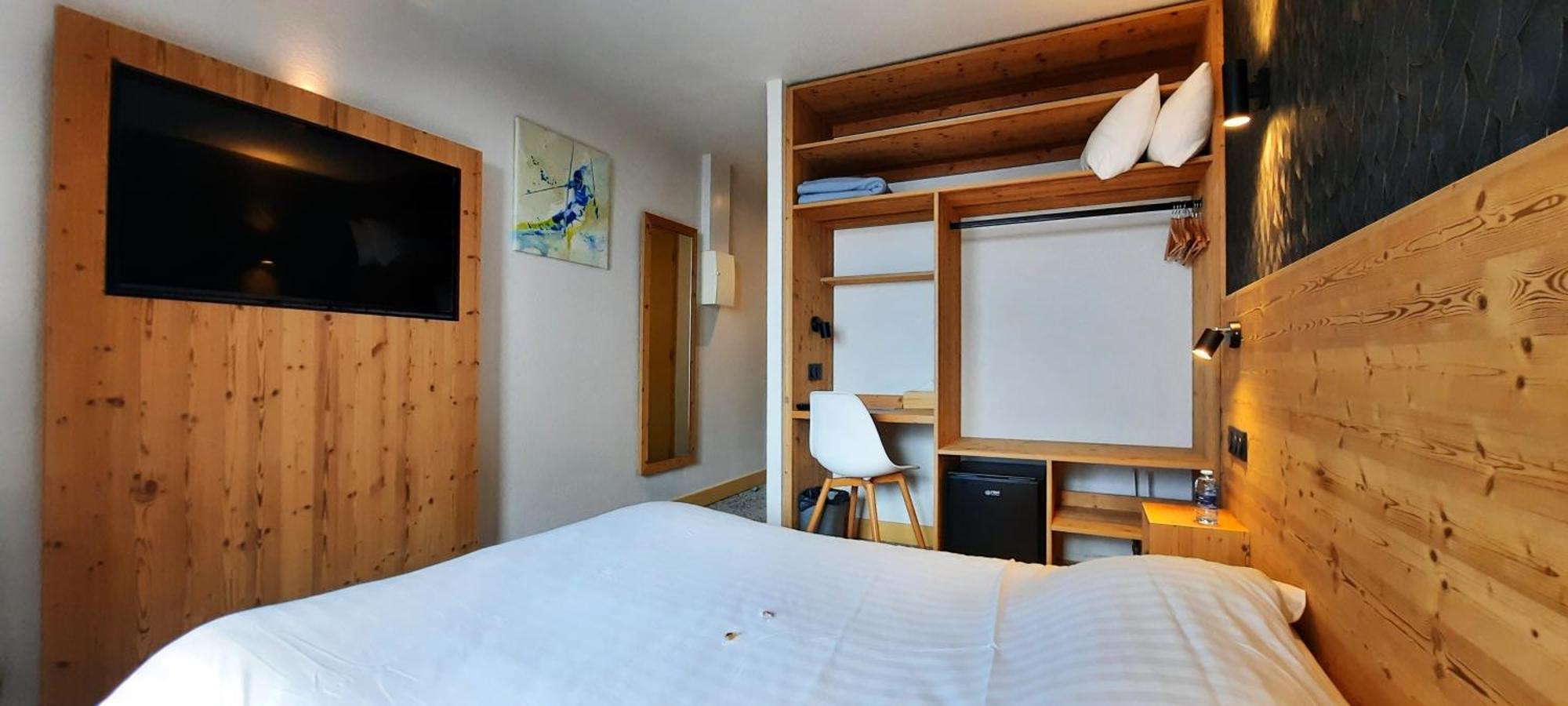 Hotel Les Bruyeres Alpe d'Huez Exterior photo